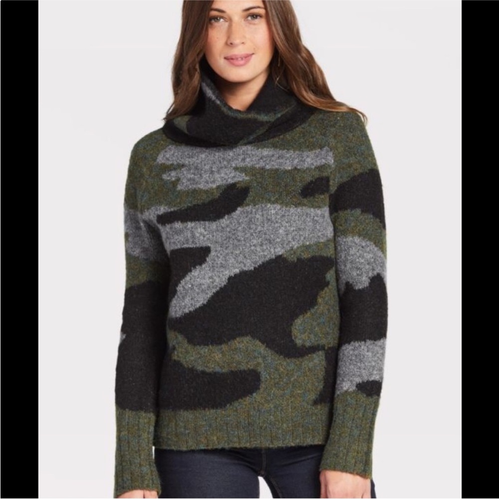 RD Style Camo Sweater